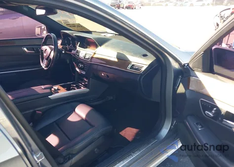 2014 Mercedes-Benz E 350 4Matic z USA, uszkodzony, nr VIN WDDHF8JB6EB029035